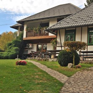 RESTORAN RIBNJAK BOSANSKA KUĆA - BABAJIĆI